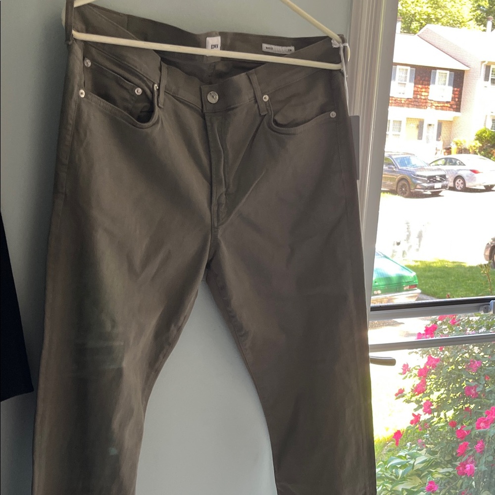 Edwin Straight Jeans in Olive